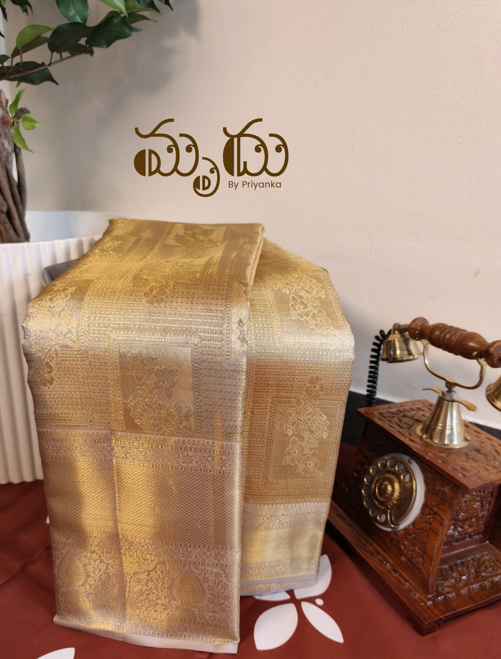 Gold Kancheepuram Silk Saree with All-Over Zari Weaving